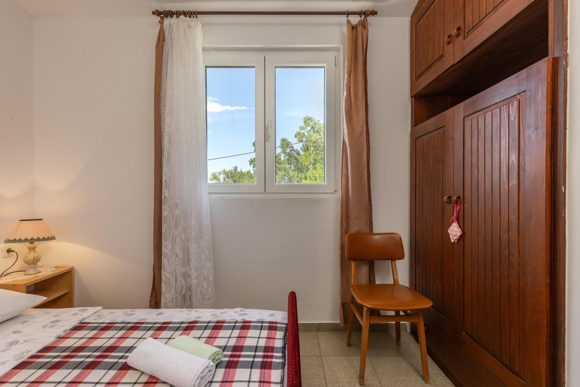 Beachfront House Nada - Happy Rentals Karlobag Exterior photo
