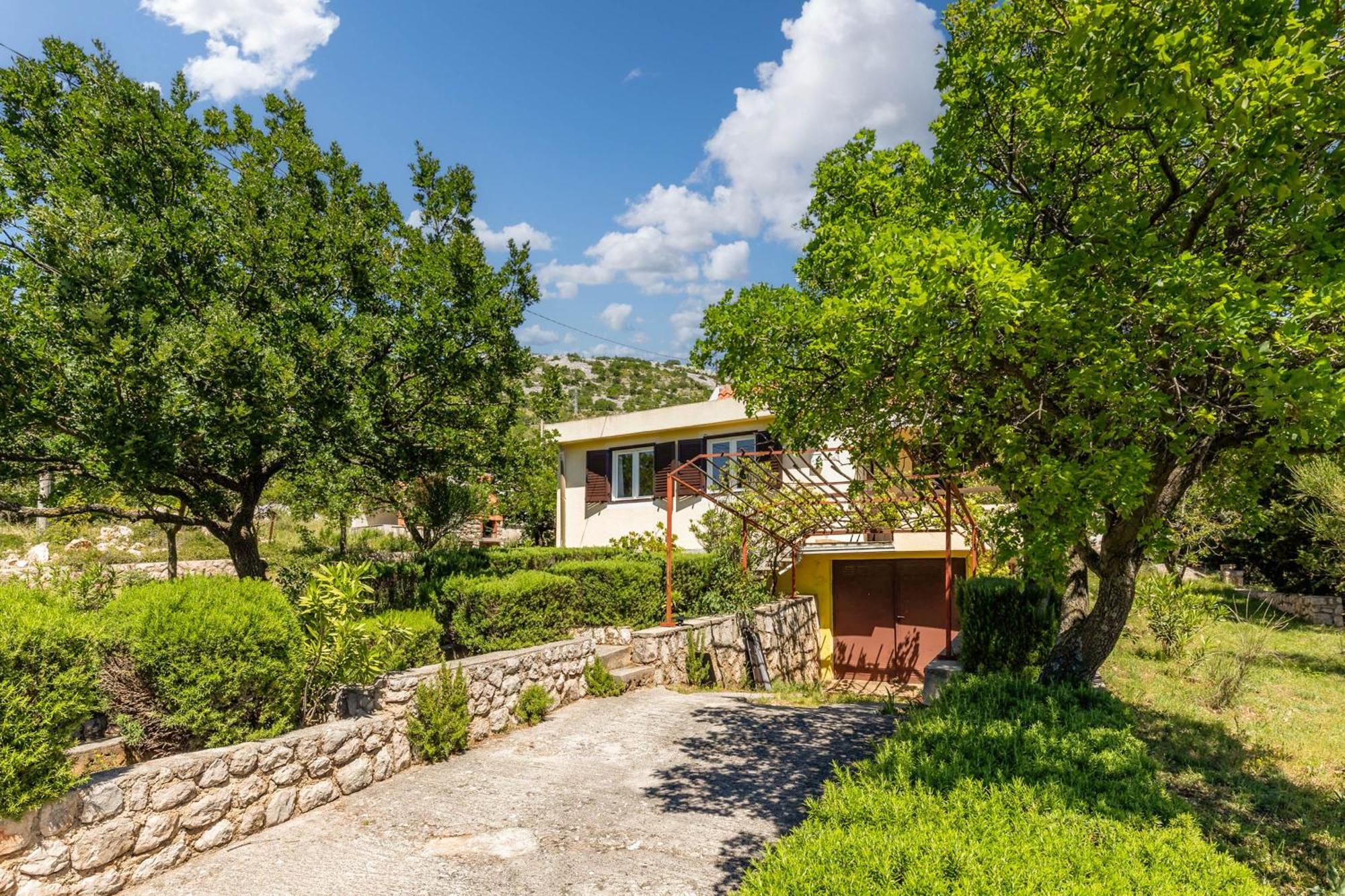 Beachfront House Nada - Happy Rentals Karlobag Exterior photo