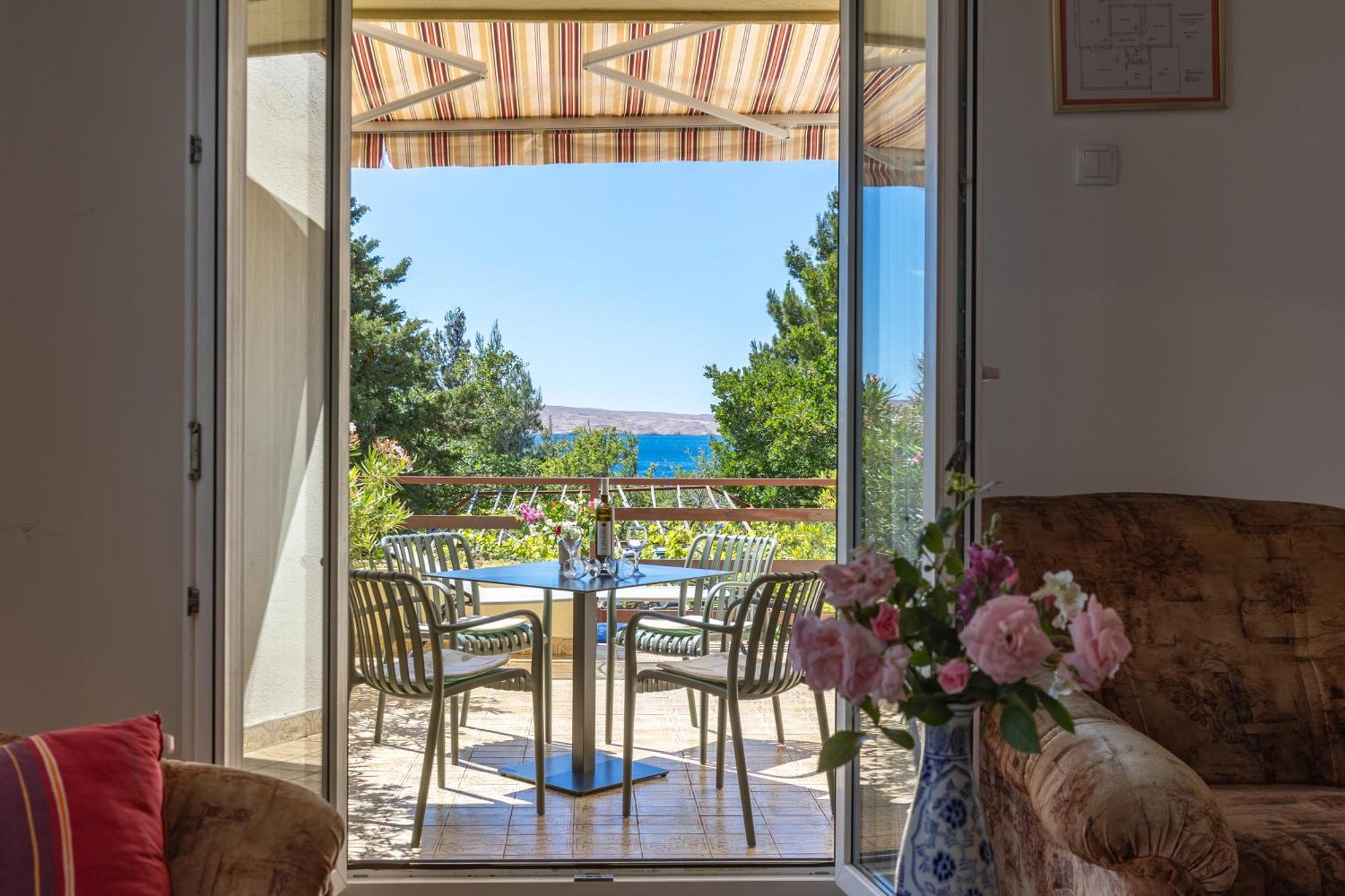 Beachfront House Nada - Happy Rentals Karlobag Exterior photo