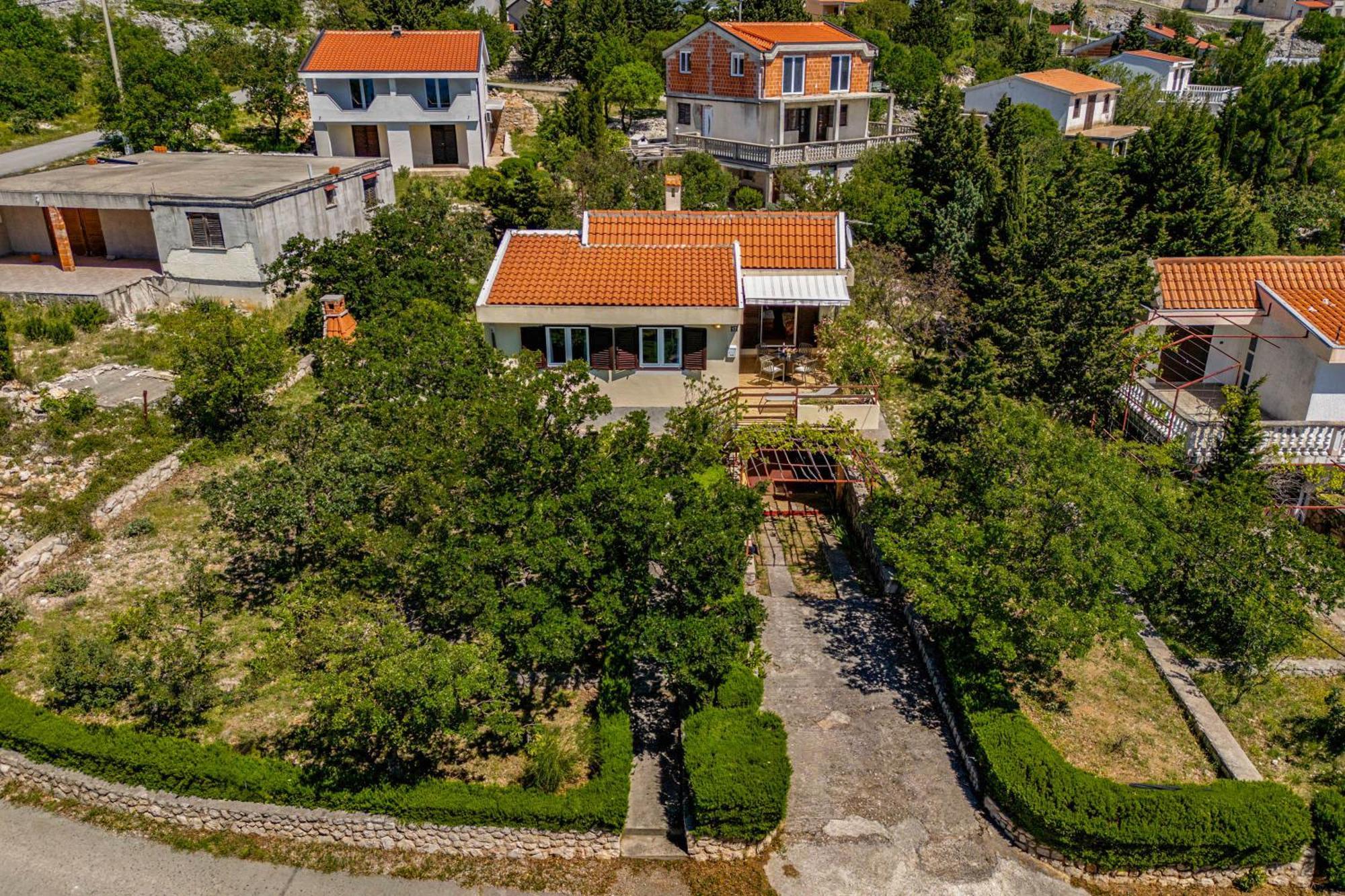 Beachfront House Nada - Happy Rentals Karlobag Exterior photo